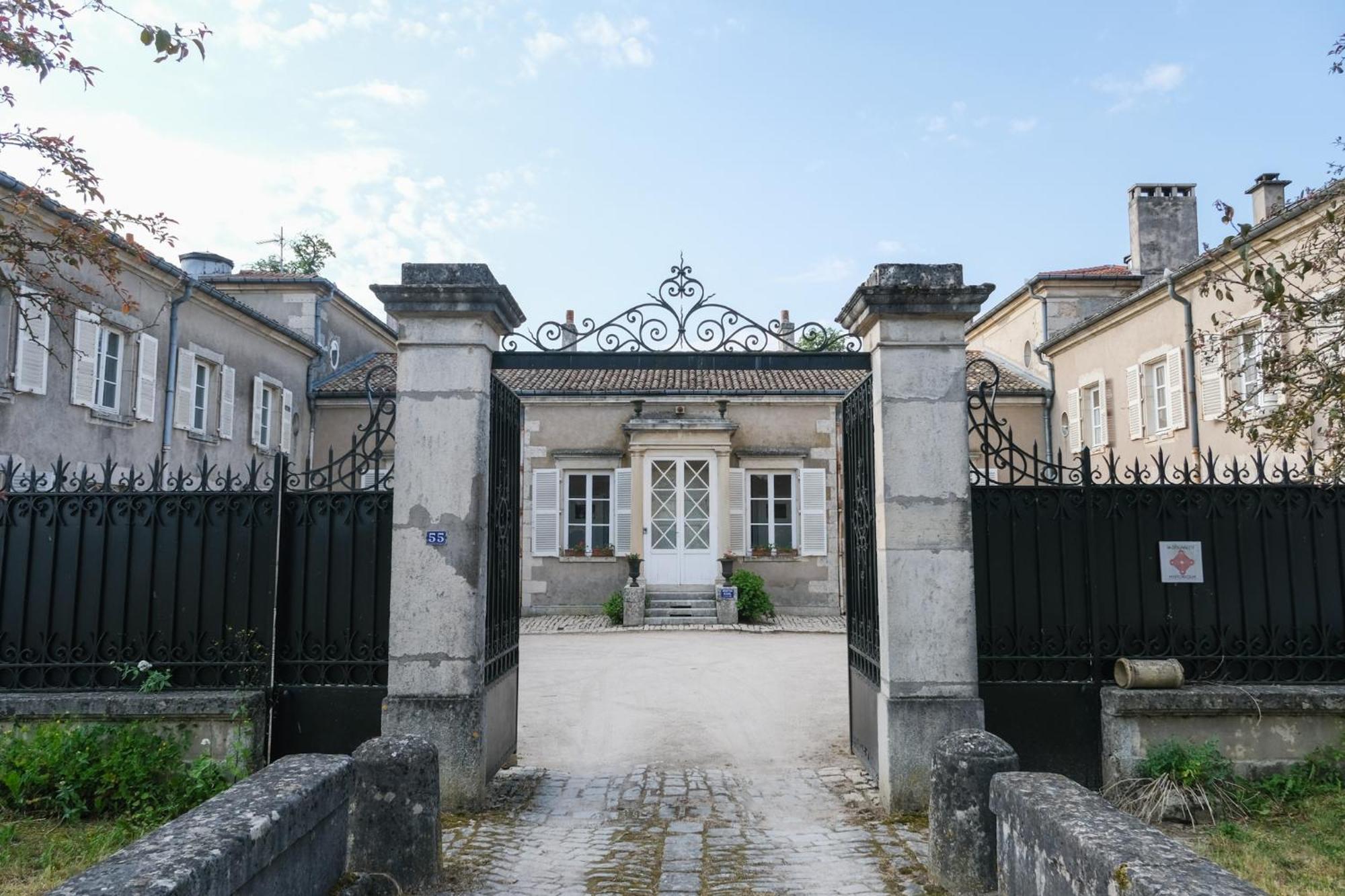 Chateau De Choloy Екстериор снимка
